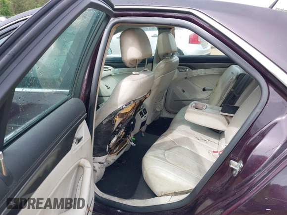 2008 Cadillac CTS RWD z VIN 1G6DF577680213369, wystawiony jako IAAI lot #42165154 z przebiegiem 248 369 mil mil oraz . Historia ofert i sprzedaży dostępna na DreamBid. Obrazek 8.
