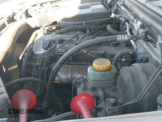 2000 Nissan Frontier XE with VIN 1N6DD26S6YC434246, listed as a IAAI auction lot 43160347 with 269,068 mi miles and . Bid and sale history available at DreamBid. Image 19.