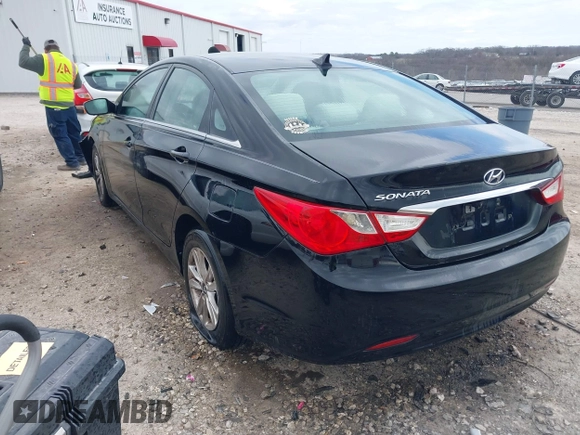 2011 Hyundai Sonata GLS with VIN 5NPEB4AC7BH145915, listed as a IAAI auction lot 42108555 with 220,677 mi miles. Bid and sale history available at carsss.com. Image 3.