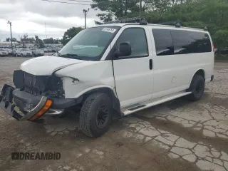 2014 Chevrolet Express Passenger 1LT z VIN 1GAZGYFG9E1207695, wystawiony jako Copart lot #62146754 z przebiegiem 108 836 mil mil oraz Szkoda całkowita • Salvage title. Historia ofert i sprzedaży dostępna na DreamBid. Obrazek 1.