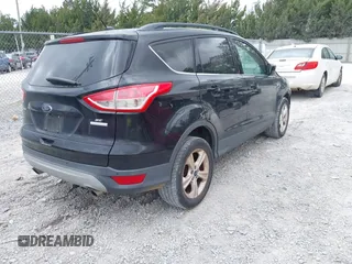 2016 Ford Escape SE z VIN 1FMCU0GX7GUC39581, wystawiony jako IAAI lot #41723962 z przebiegiem 102 568 mil mil oraz . Historia ofert i sprzedaży dostępna na DreamBid. Obrazek 4.