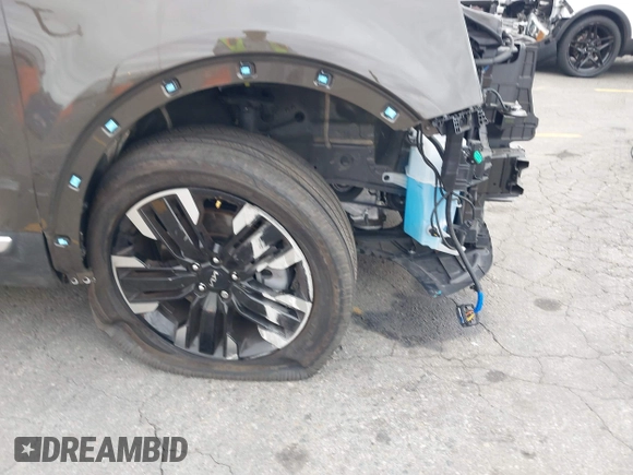2024 Kia Telluride SX Prestige X-Line with VIN 5XYP5DGC2RG417456, listed as a IAAI auction lot 42110480 with 20,099 mi miles and . Bid and sale history available at DreamBid. Image 18.