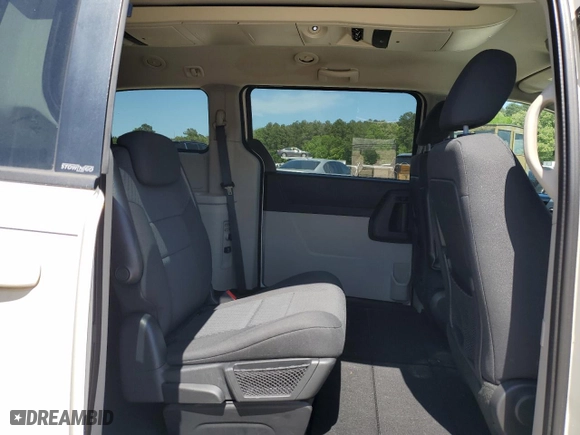 2010 Dodge Grand Caravan SXT with VIN 2D4RN5D17AR161433, listed as a Copart auction lot 52822915 with 184,203 mi miles and Clean Title. Bid and sale history available at carsss.com. Image 11.