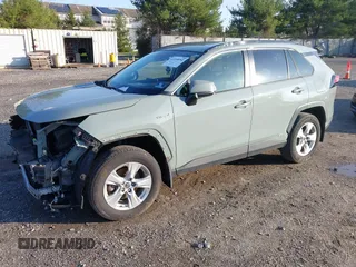 2019 Toyota RAV4 Hybrid XLE with VIN JTMRWRFV0KD013274, listed as a IAAI auction lot 41918992 with 97,850 mi miles. Bid and sale history available at carsss.com. Image 19.