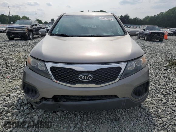 2013 Kia Sorento LX with VIN 5XYKT3A14DG386074, listed as a Copart auction lot 59879935 with 163,427 mi miles and Salvage title. Bid and sale history available at DreamBid. Image 5.