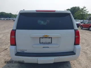 2017 Chevrolet Tahoe LT z VIN 1GNSKBKC2HR330422, wystawiony jako IAAI lot #42419205 z przebiegiem 136 444 mil mil oraz . Historia ofert i sprzedaży dostępna na DreamBid. Obrazek 16.