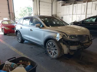 2018 Lincoln MKX Reserve z VIN 2LMPJ8LR1JBL12543, wystawiony jako IAAI lot #40431569 z przebiegiem Nie podano mil oraz . Historia ofert i sprzedaży dostępna na DreamBid. Obrazek 1.