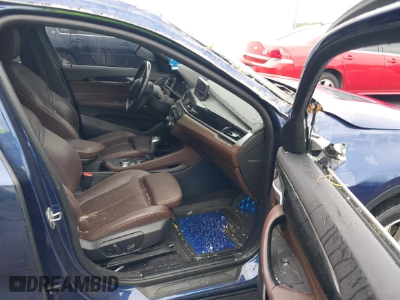 2019 BMW X2 sDrive28i with VIN WBXYJ3C52K5N10612, listed as a IAAI auction lot 41937104 with 107,283 mi miles. Bid and sale history available at carsss.com. Image 5.