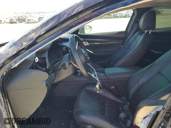 2019 Mazda 3 Premium with VIN 3MZBPAEM1KM101129, listed as a Copart auction lot 47113795 with 38,329 mi miles and Salvage Title. Bid and sale history available at DreamBid. Image 7.