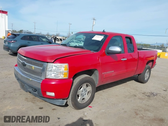 2007 Chevrolet Silverado 1500 LT w/2LT with VIN 2GCEC19J971669428, listed as a IAAI auction lot 41681937 with 243,059 mi miles. Bid and sale history available at carsss.com. Image 17.