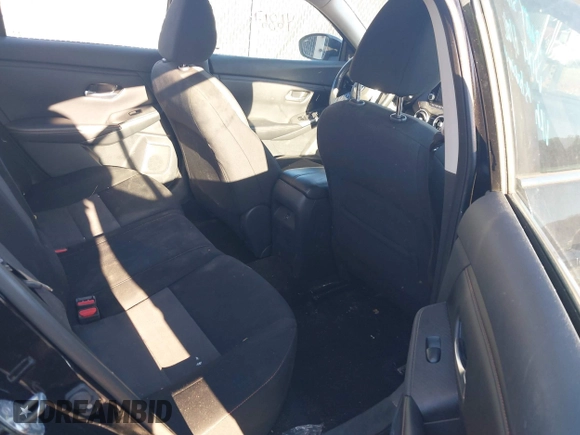 2021 Nissan Sentra SR with VIN 3N1AB8DV4MY331763, listed as a IAAI auction lot 40889192 with 46,867 mi miles and . Bid and sale history available at DreamBid. Image 8.