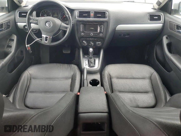 2012 Volkswagen Jetta SEL with VIN 3VWLX7AJXCM361484, listed as a Copart auction lot 53260985 with 155,585 mi miles and Salvage title. Bid and sale history available at DreamBid. Image 8.