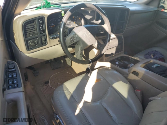2005 Chevrolet Tahoe Z71 with VIN 1GNEK13T25R230273, listed as a Copart auction lot 81730804 with 355,575 mi miles and Non Repairable. Bid and sale history available at carsss.com. Image 8.