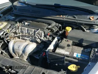 2014 Dodge Dart SXT z VIN 1C3CDFBB1ED909680, wystawiony jako IAAI lot #43364770 z przebiegiem 97 568 mil mil oraz . Historia ofert i sprzedaży dostępna na DreamBid. Obrazek 19.