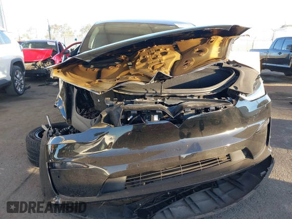 2022 Tesla Model X Plaid z VIN 7SAXCBE60NF351288, wystawiony jako IAAI lot #40847518 z przebiegiem 28 149 mil mil oraz . Historia ofert i sprzedaży dostępna na DreamBid. Obrazek 12.