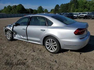 2019 Volkswagen Passat Wolfsburg Edition z VIN 1VWLA7A38KC009068, wystawiony jako Copart lot #52693525 z przebiegiem 168 451 mil mil oraz Szkoda całkowita • Salvage title. Historia ofert i sprzedaży dostępna na DreamBid. Obrazek 2.