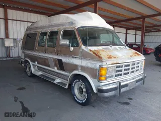 1993 Dodge Ram Van with VIN 2B6HB21Y6PK507902, listed as a IAAI auction lot 41935117 with NaN miles. Bid and sale history available at carsss.com. Image 1.