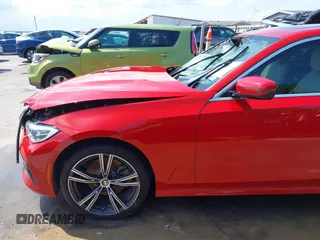 2021 BMW 3 Series 330i z VIN 3MW5R1J08M8B56246, wystawiony jako IAAI lot #42355325 z przebiegiem 48 699 mil mil oraz . Historia ofert i sprzedaży dostępna na DreamBid. Obrazek 17.
