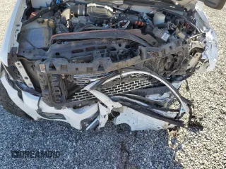 2015 GMC Sierra 2500HD Denali z VIN 1GT120E80FF175769, wystawiony jako Copart lot #79047164 z przebiegiem 116 447 mil mil oraz Szkoda całkowita • Salvage title. Historia ofert i sprzedaży dostępna na DreamBid. Obrazek 13.