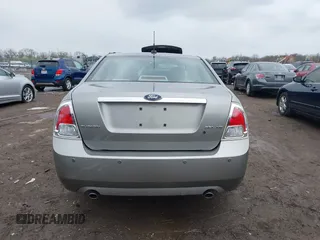 2009 Ford Fusion SEL with VIN 3FAHP08109R102428, listed as a IAAI auction lot 41951682 with 106,255 mi miles. Bid and sale history available at carsss.com. Image 17.