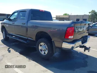 2015 Ram 2500 Tradesman z VIN 3C6TR5CT5FG528294, wystawiony jako IAAI lot #42374966 z przebiegiem Nie podano mil oraz . Historia ofert i sprzedaży dostępna na DreamBid. Obrazek 3.
