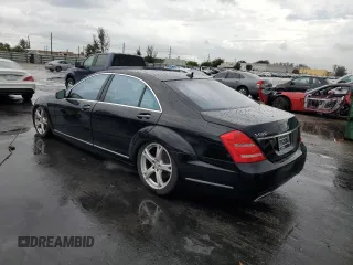 2013 Mercedes-Benz S 550 with VIN WDDNG7DB3DA527588, listed as a Copart auction lot 52543795 with 92,417 mi miles and Clean Title. Bid and sale history available at DreamBid. Image 2.