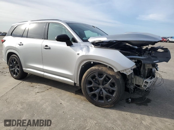 2024 Lexus TX 500h F Sport Premium z VIN 5TDABAB63RS006651, wystawiony jako Copart lot #49922905 z przebiegiem 4 745 mil mil oraz Szkoda całkowita • Salvage title. Historia ofert i sprzedaży dostępna na DreamBid. Obrazek 4.