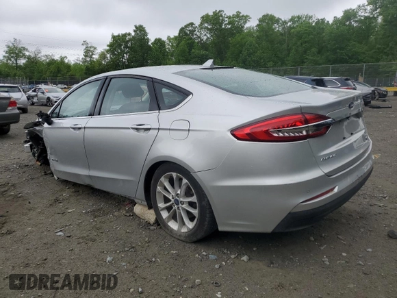 2019 Ford Fusion SE with VIN 3FA6P0LUXKR242582, listed as a Copart auction lot 55853165 with 110,138 mi miles and Clean Title. Bid and sale history available at DreamBid. Image 2.