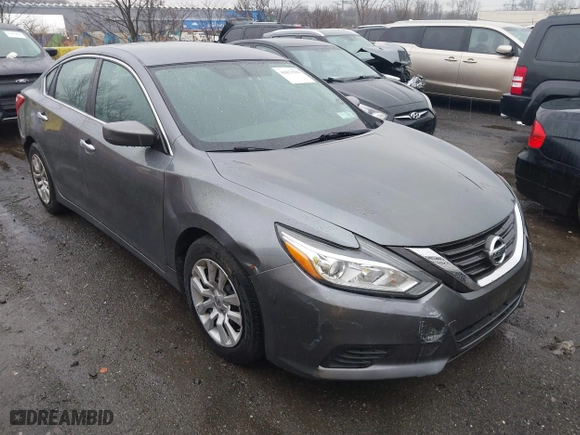 2017 Nissan Altima 2.5 SR with VIN 1N4AL3AP3HC175674, listed as a IAAI auction lot 41833588 with 76,793 mi miles. Bid and sale history available at carsss.com. Image 1.
