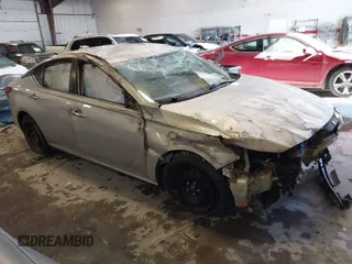 2020 Nissan Altima S with VIN 1N4BL4BV6LC197118, listed as a IAAI auction lot 41616262 with 104,382 mi miles and . Bid and sale history available at DreamBid. Image 1.