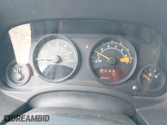 2014 Jeep Patriot Sport with VIN 1C4NJPBBXED617934, listed as a IAAI auction lot 42001839 with 117,306 mi miles. Bid and sale history available at carsss.com. Image 7.