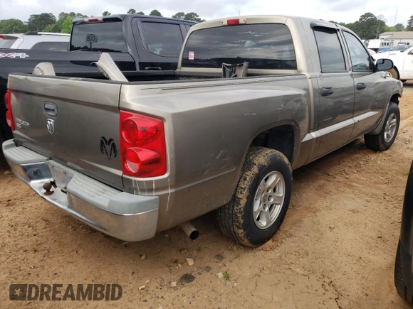 2006 Dodge Dakota SLT with VIN 1D7HE48K76S635382, listed as a Copart auction lot 53632235 with 155,750 mi miles and Salvage Title. Bid and sale history available at DreamBid. Image 3.
