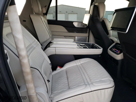 2020 Lincoln Navigator L Black Label with VIN 5LMJJ3TTXLEL07264, listed as a Copart auction lot 85087844 with 55,109 mi miles and Salvage Title. Bid and sale history available at carsss.com. Image 11.