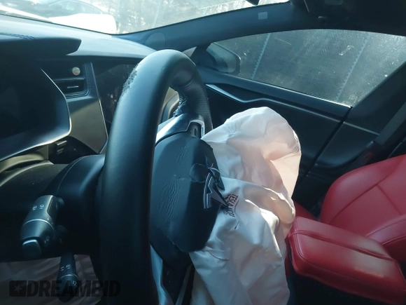 2018 Tesla Model S 75D z VIN 5YJSA1E4XJF291438, wystawiony jako IAAI lot #41311045 z przebiegiem Nie podano mil oraz . Historia ofert i sprzedaży dostępna na DreamBid. Obrazek 18.