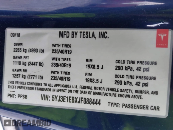 2018 Tesla Model 3 Long Range Battery z VIN 5YJ3E1EBXJF088444, wystawiony jako IAAI lot #42072860 z przebiegiem 46 063 mil mil oraz . Historia ofert i sprzedaży dostępna na DreamBid. Obrazek 9.