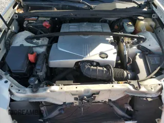 2009 Cadillac SRX RWD z VIN 1GYEE637590113453, wystawiony jako Copart lot #42596675 z przebiegiem 115 118 mil mil oraz Szkoda całkowita • Salvage title. Historia ofert i sprzedaży dostępna na DreamBid. Obrazek 12.