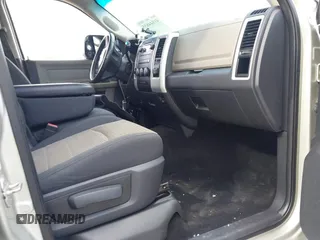 2010 Dodge Ram 2500 SLT with VIN 3D7UT2CL2AG117883, listed as a IAAI auction lot 41844655 with 150,122 mi miles. Bid and sale history available at carsss.com. Image 5.
