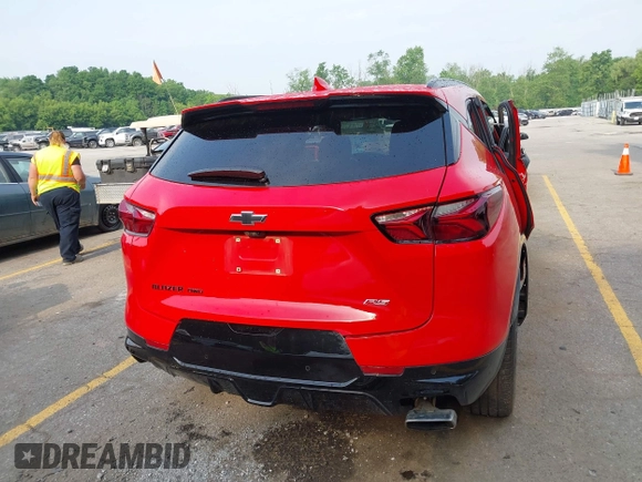 2020 Chevrolet Blazer RS z VIN 3GNKBKRS2LS610070, wystawiony jako IAAI lot #42455099 z przebiegiem 38 030 mil mil oraz . Historia ofert i sprzedaży dostępna na DreamBid. Obrazek 16.