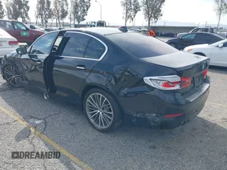 2018 BMW 5 Series 530i with VIN WBAJA5C56JG897692, listed as a IAAI auction lot 41813052 with 37,610 mi miles and . Bid and sale history available at DreamBid. Image 3.