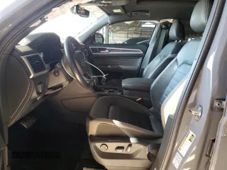 2021 Volkswagen Atlas SEL Premium R-Line z VIN 1V2FE2CAXMC219210, wystawiony jako Copart lot #62213275 z przebiegiem 43 170 mil mil oraz Szkoda całkowita • Salvage title. Historia ofert i sprzedaży dostępna na DreamBid. Obrazek 7.