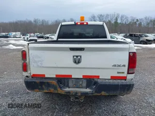 2019 Ram 1500 Tradesman z VIN 1C6RR7FG6KS626077, wystawiony jako IAAI lot #41686501 z przebiegiem 86 338 mil mil oraz . Historia ofert i sprzedaży dostępna na DreamBid. Obrazek 16.