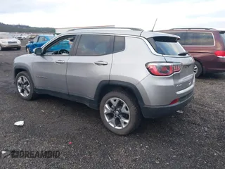 2020 Jeep Compass Limited with VIN 3C4NJDCB0LT127507, listed as a IAAI auction lot 41235754 with 47,731 mi miles. Bid and sale history available at carsss.com. Image 3.
