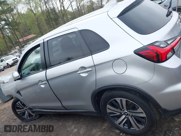 2021 Mitsubishi Outlander ES z VIN JA4ARUAU4MU025575, wystawiony jako IAAI lot #41937147 z przebiegiem 66 640 mil mil oraz . Historia ofert i sprzedaży dostępna na DreamBid. Obrazek 14.