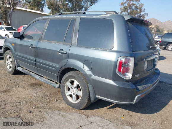 2006 Honda Pilot EX-L with RES with VIN 5FNYF28636B021196, listed as a IAAI auction lot 41461805 with 328,491 mi miles. Bid and sale history available at carsss.com. Image 3.
