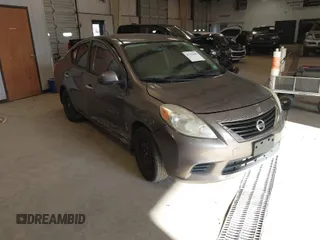 2014 Nissan Versa S Plus with VIN 3N1CN7AP6EL829607, listed as a IAAI auction lot 41781607 with 160,560 mi miles. Bid and sale history available at carsss.com. Image 1.