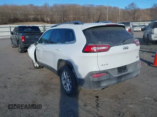 2018 Jeep Cherokee Latitude with VIN 1C4PJMCX8JD548480, listed as a IAAI auction lot 41378186 with 52,051 mi miles and . Bid and sale history available at DreamBid. Image 3.
