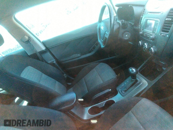 2014 Kia Forte EX with VIN KNAFX4A83E5200718, listed as a IAAI auction lot 41998203 with 141,599 mi miles. Bid and sale history available at carsss.com. Image 5.