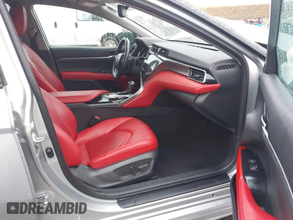 2020 Toyota Camry XSE with VIN 4T1K61AK1LU318098, listed as a IAAI auction lot 41097712 with 64,118 mi miles and . Bid and sale history available at DreamBid. Image 5.