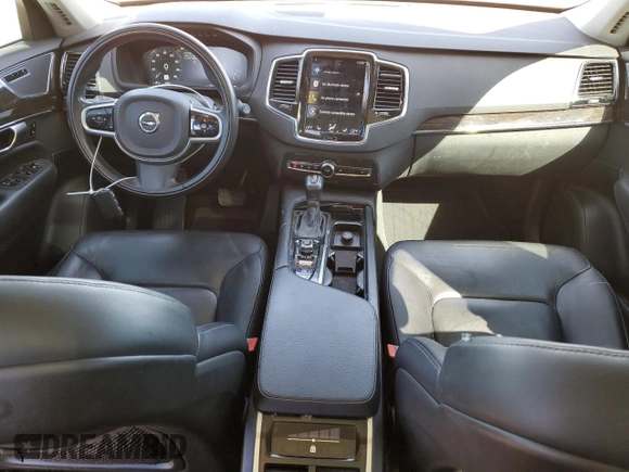 2018 Volvo XC90 Momentum with VIN YV4102CKXJ1350967, listed as a Copart auction lot 47307105 with 140,006 mi miles and Clean Title. Bid and sale history available at carsss.com. Image 8.