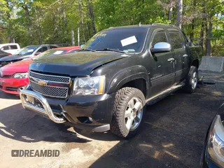 2013 Chevrolet Avalanche LS with VIN 3GNTKEE76DG197730, listed as a IAAI auction lot 42128989 with 105,722 mi miles and . Bid and sale history available at DreamBid. Image 18.